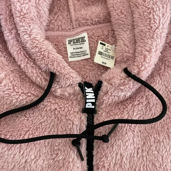 Get ready for Winter! Oversized PINK fleece hoodie - Picture 4 of 7